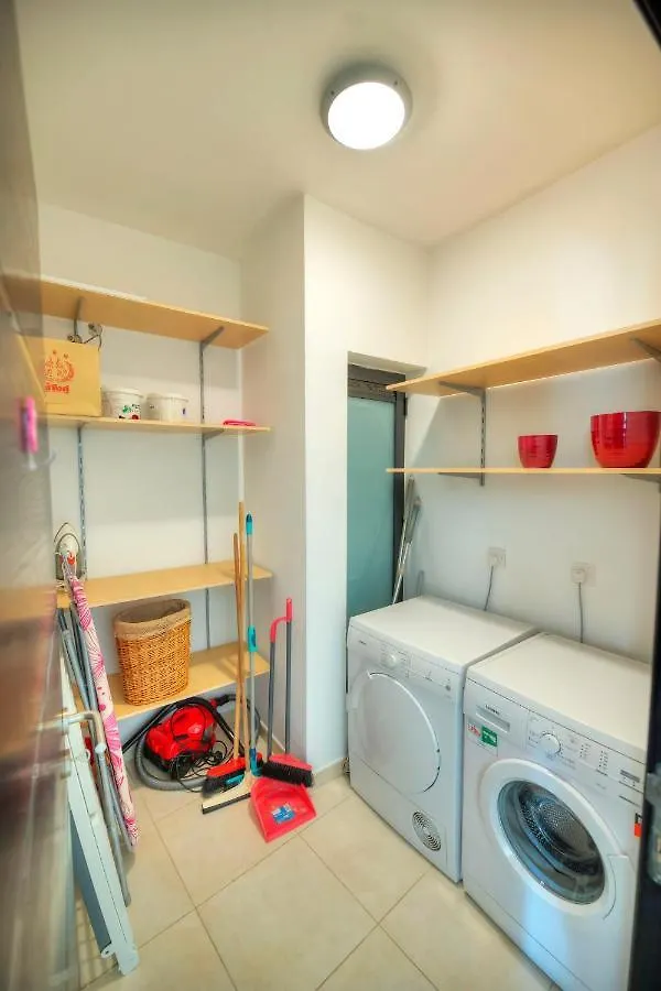 Spacious & Inviting 3 Bedroom Flat, Balcony Wpac1-1 Saint Julian's Apartment