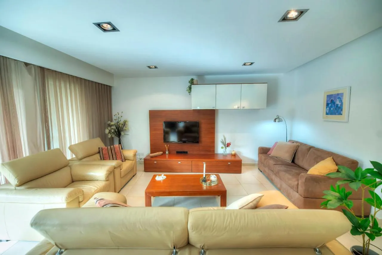 Apartment Spacious & Inviting 3 Bedroom Flat, Balcony Wpac1-1 Saint Julian's