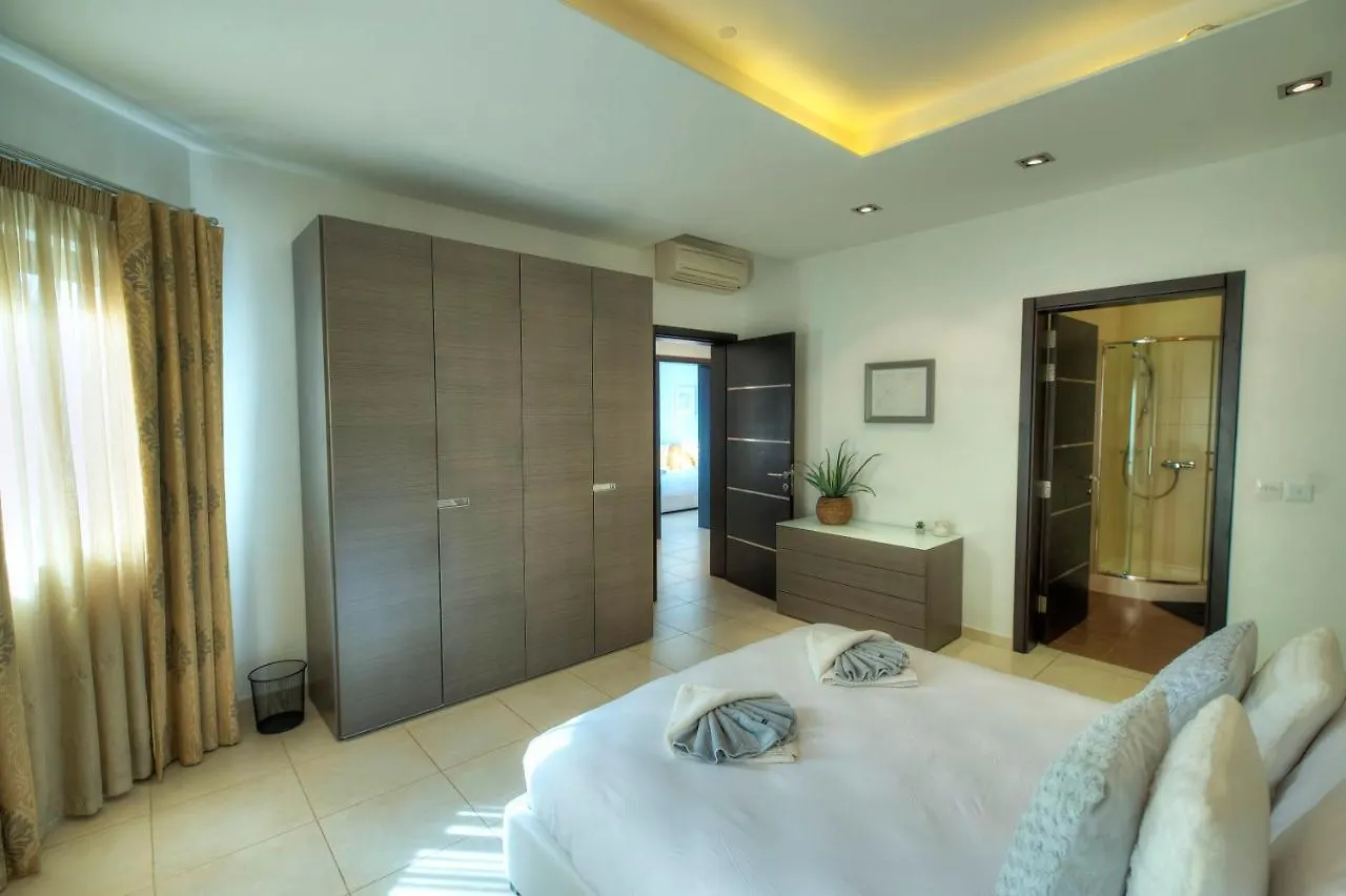 Spacious & Inviting 3 Bedroom Flat, Balcony Wpac1-1 Saint Julian's Apartment