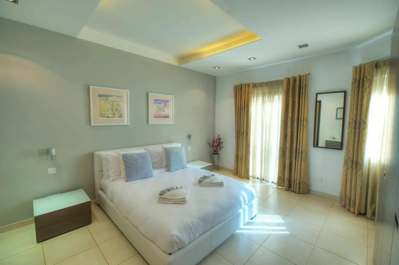 Apartment Spacious & Inviting 3 Bedroom Flat, Balcony Wpac1-1 Saint Julian's