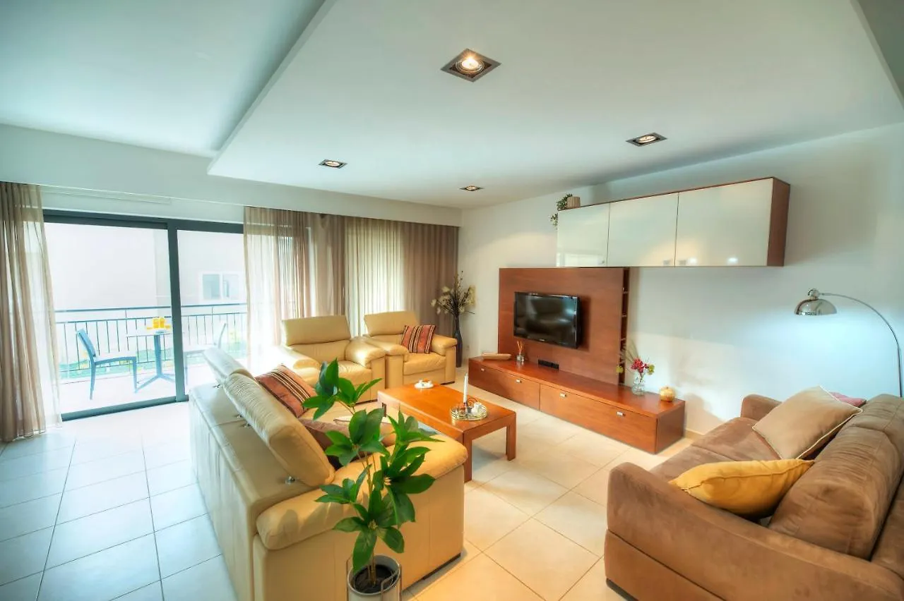 Spacious & Inviting 3 Bedroom Flat, Balcony Wpac1-1 Saint Julian's Malta