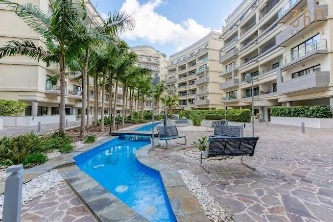 Spacious & Inviting 3 Bedroom Flat, Balcony Wpac1-1 contacts